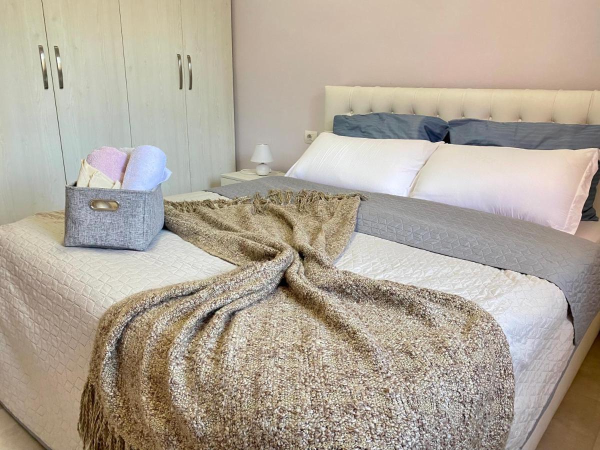 Ultra 'new Baazar 2' Appartement *